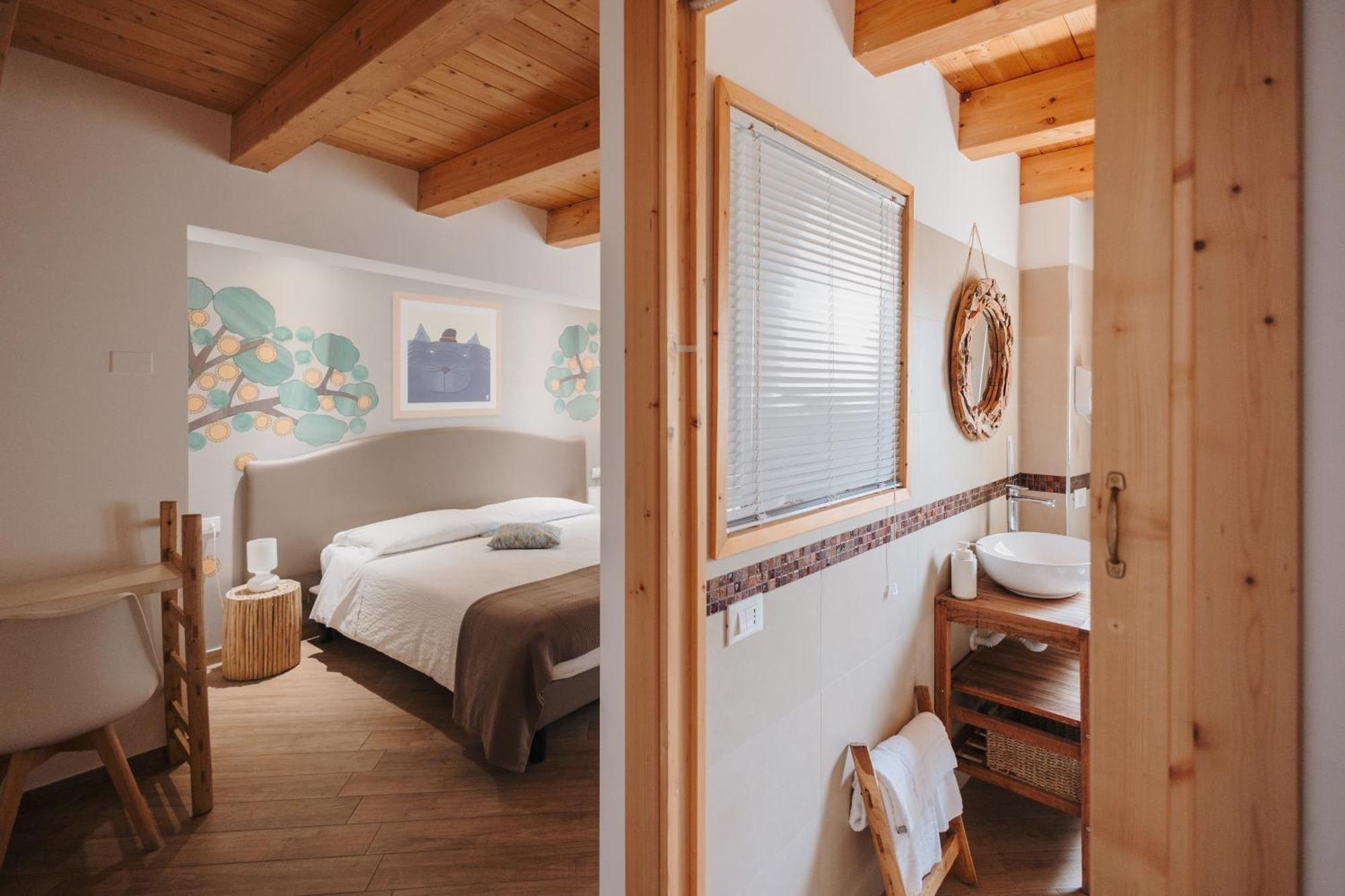 La Casa Di Pinocchio Hotel Ена Екстериор снимка