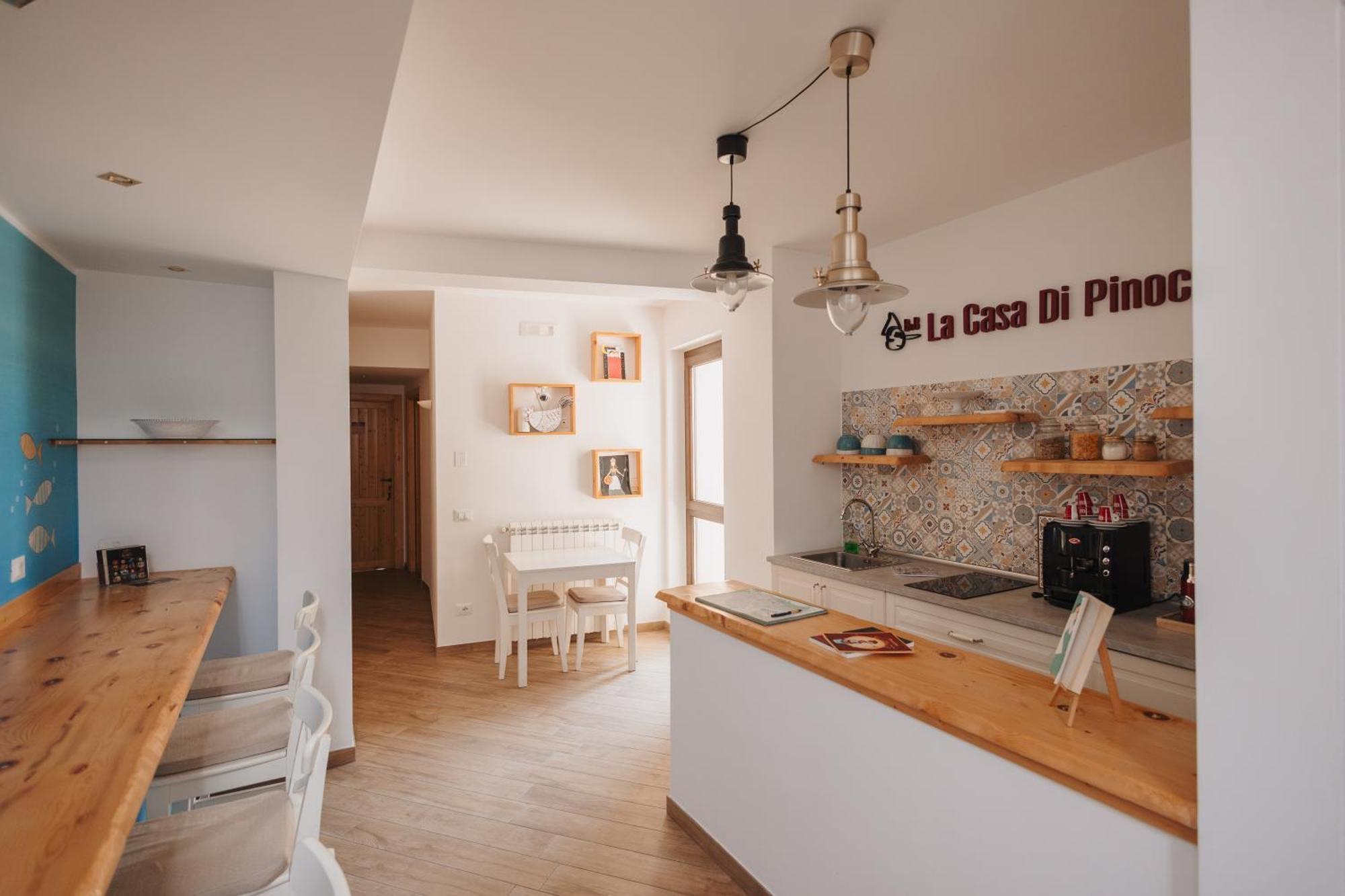 La Casa Di Pinocchio Hotel Ена Екстериор снимка