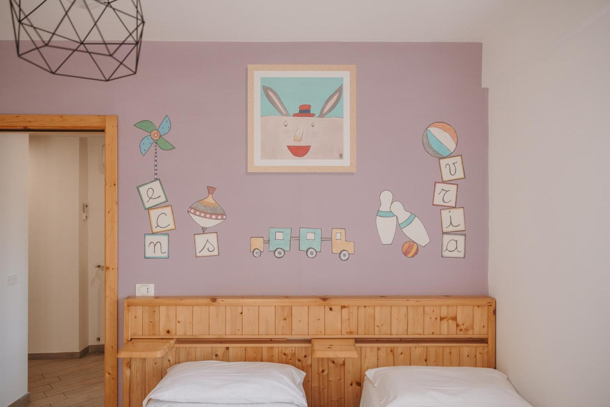 La Casa Di Pinocchio Hotel Ена Стая снимка