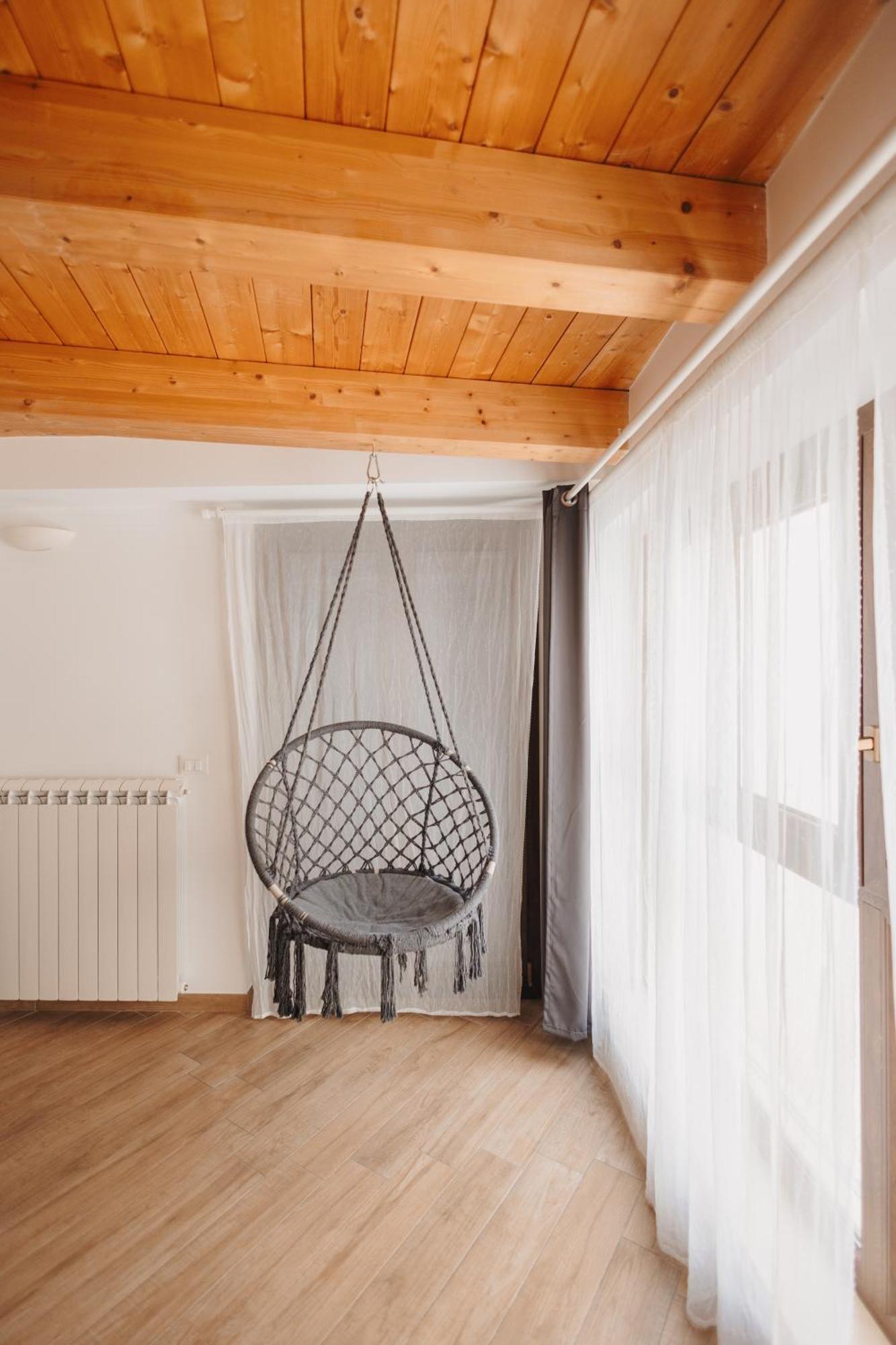 La Casa Di Pinocchio Hotel Ена Екстериор снимка