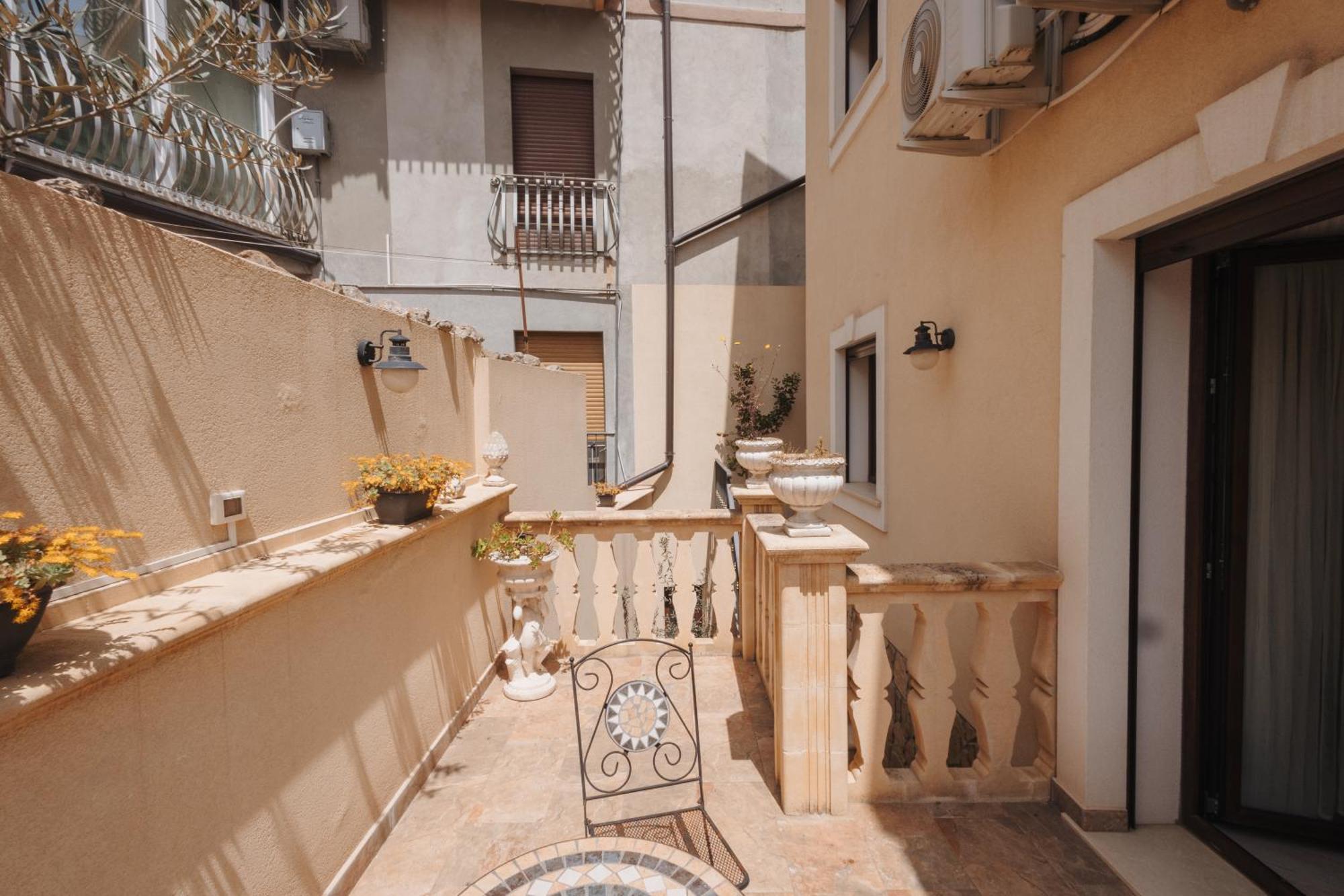 La Casa Di Pinocchio Hotel Ена Екстериор снимка