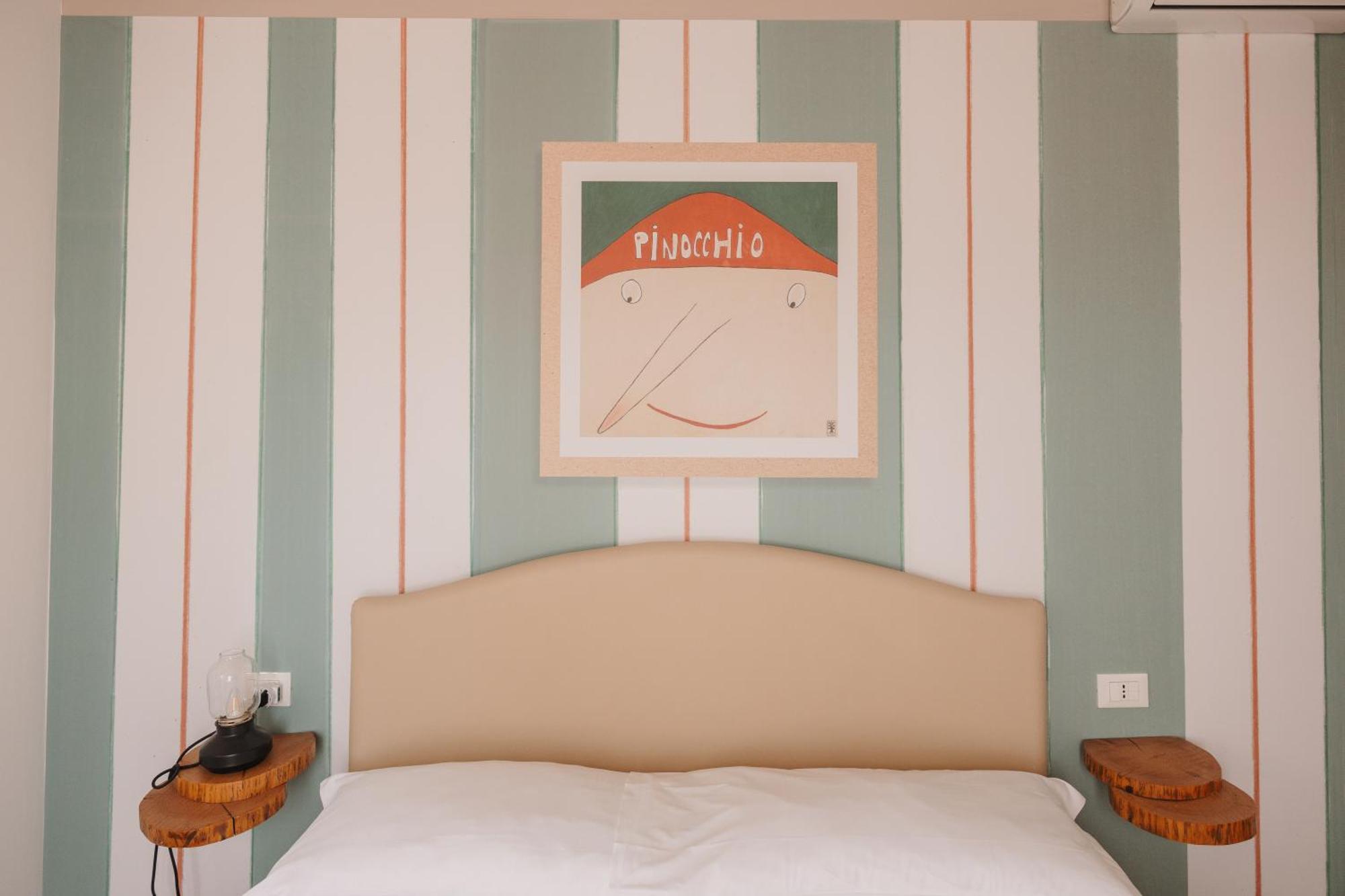 La Casa Di Pinocchio Hotel Ена Стая снимка