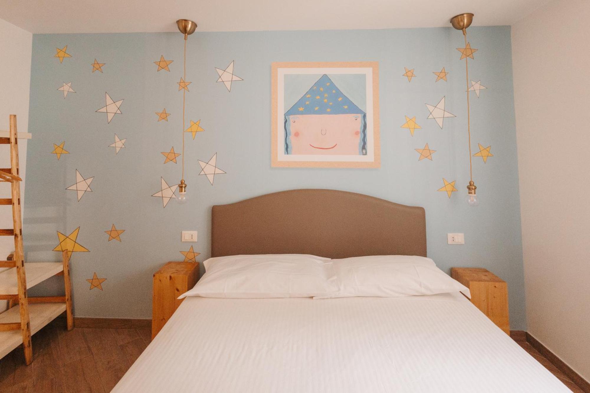 La Casa Di Pinocchio Hotel Ена Екстериор снимка