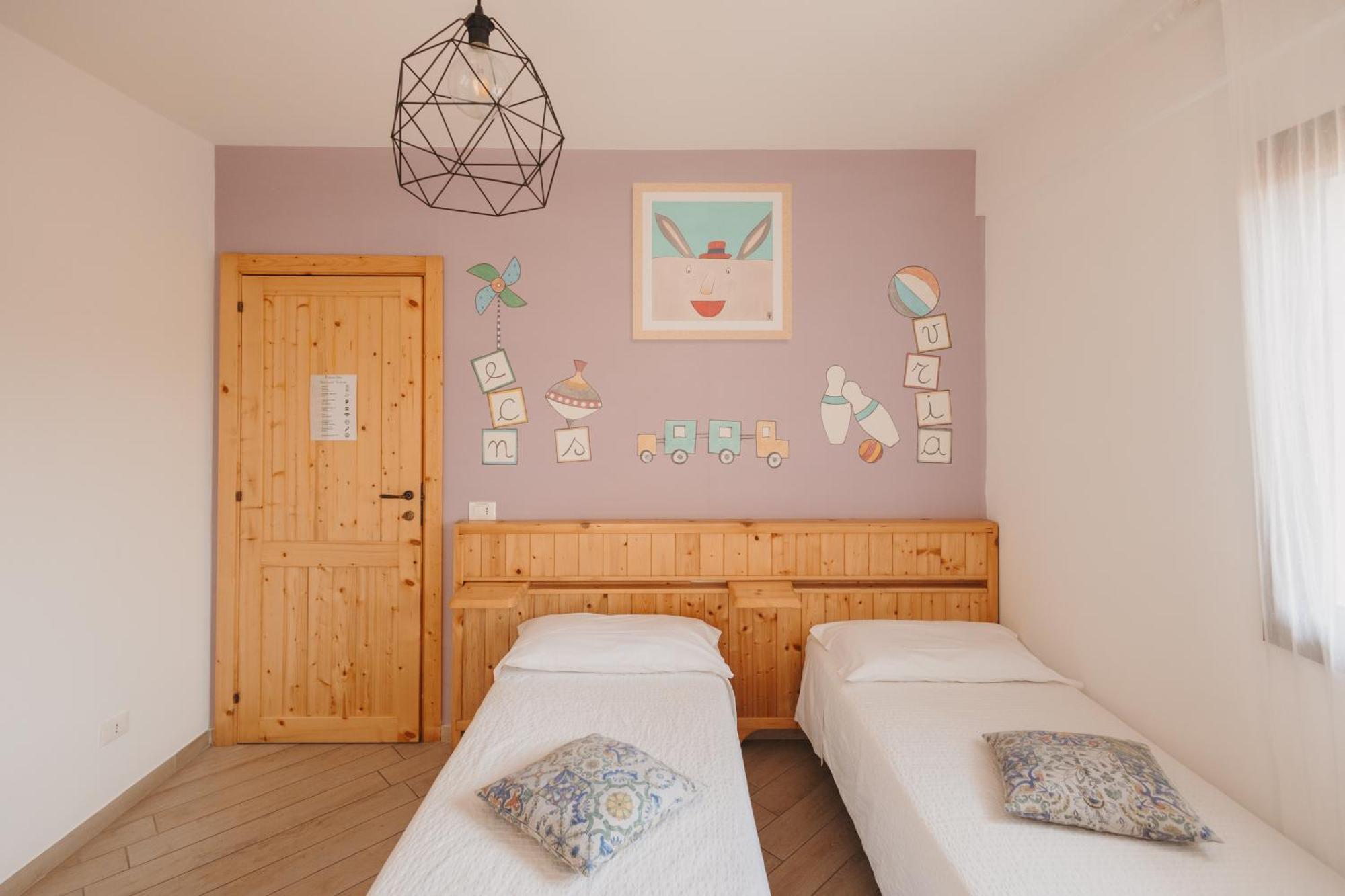 La Casa Di Pinocchio Hotel Ена Екстериор снимка