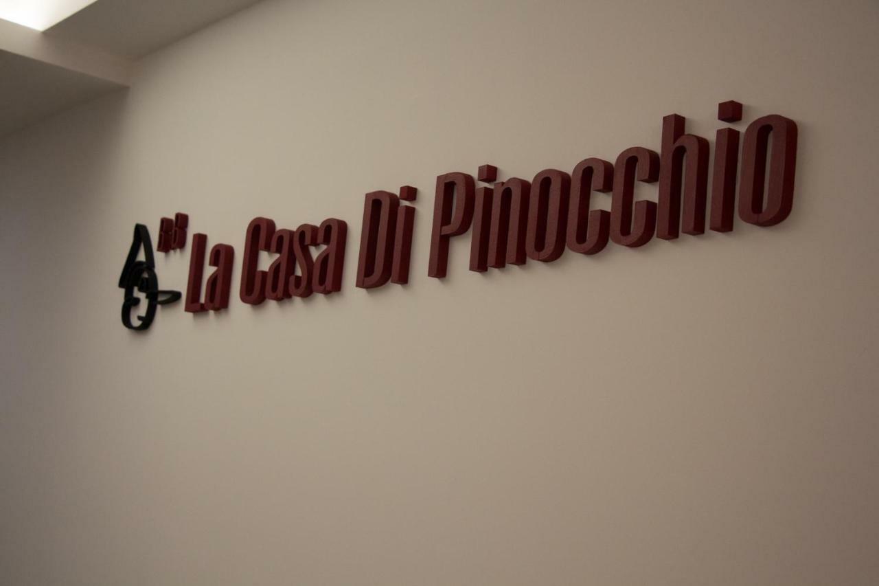 La Casa Di Pinocchio Hotel Ена Екстериор снимка